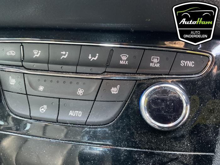 Opel Astra K Sports Tourer 1.6 CDTI 136 16V Sloopvoertuig (2016, Licht, Blauw, Beige)