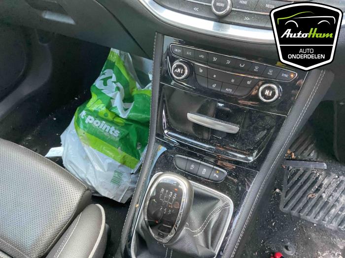 Opel Astra K Sports Tourer 1.6 CDTI 136 16V Sloopvoertuig (2016, Licht, Blauw, Beige)