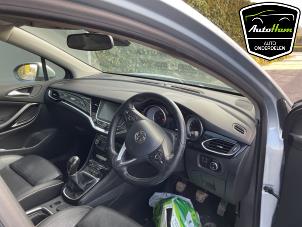 Opel Astra K Sports Tourer 1.6 CDTI 136 16V Sloopvoertuig (2016, Licht, Blauw, Beige)