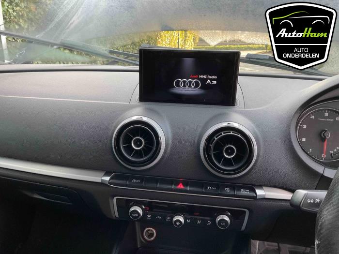 Audi A3 Limousine 1.4 TFSI ACT 16V Sloopvoertuig (2015, Zwart)