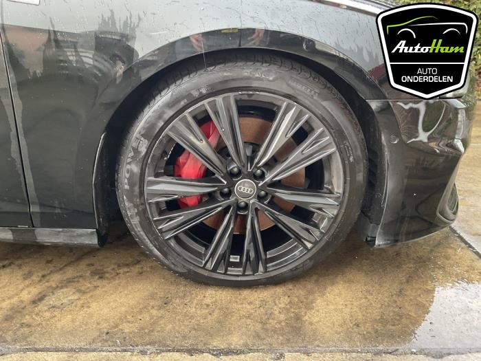 Audi A6 Avant 2.0 16V 55 TFSI e Hybrid Quattro Sloopvoertuig (2020, Zwart)