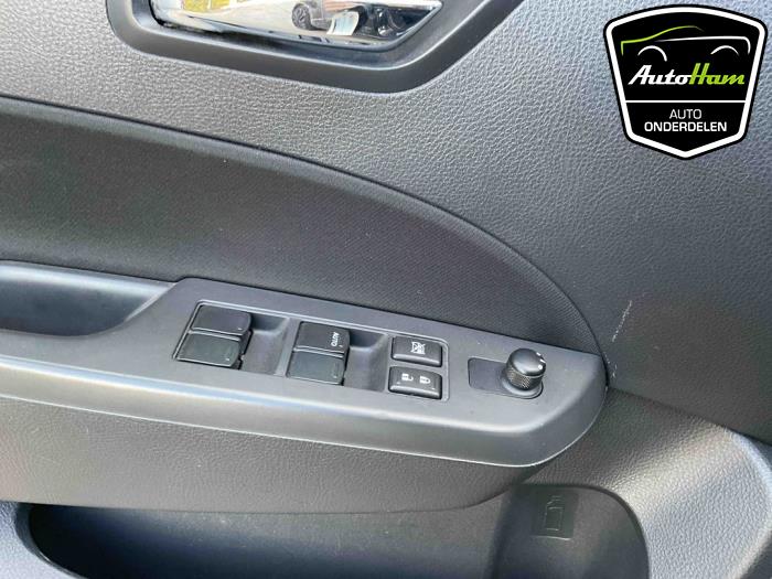 Suzuki Swift 1.2 16V Sloopvoertuig (2011, Zwart)