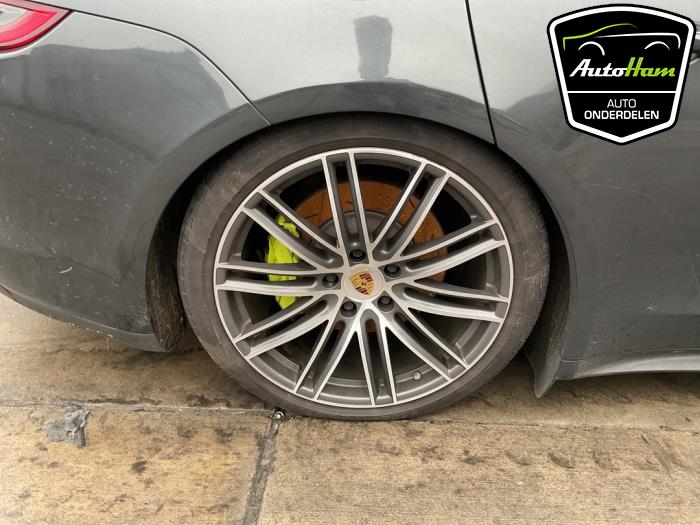 Porsche Panamera 2.9 V6 24V 4 E-Hybrid Sloopvoertuig (2017, Grijs)