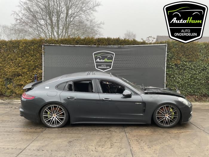 Porsche Panamera 2.9 V6 24V 4 E-Hybrid Sloopvoertuig (2017, Grijs)