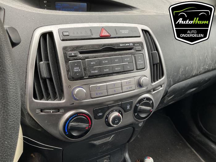 Hyundai i20 1.2i 16V Sloopvoertuig (2013, Grijs)