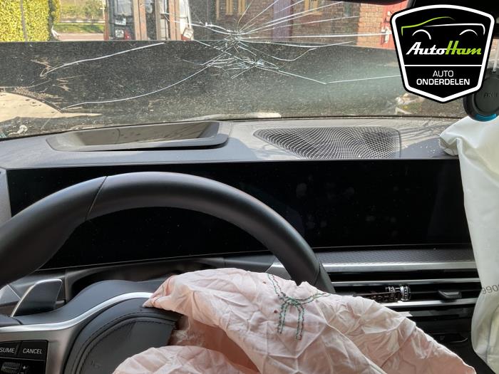 BMW 3 serie Touring 330e 2.0 TwinPower Turbo 16V Sloopvoertuig (2023, Zwart)