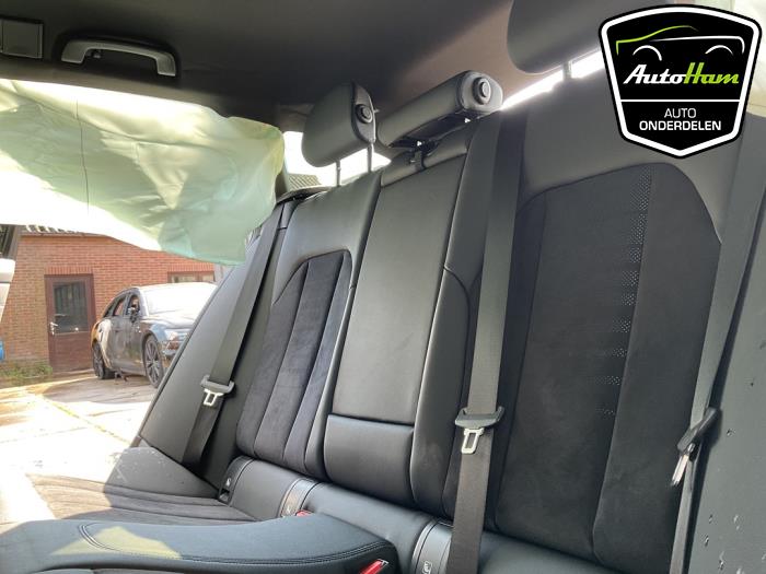 BMW 3 serie Touring 330e 2.0 TwinPower Turbo 16V Sloopvoertuig (2023, Zwart)