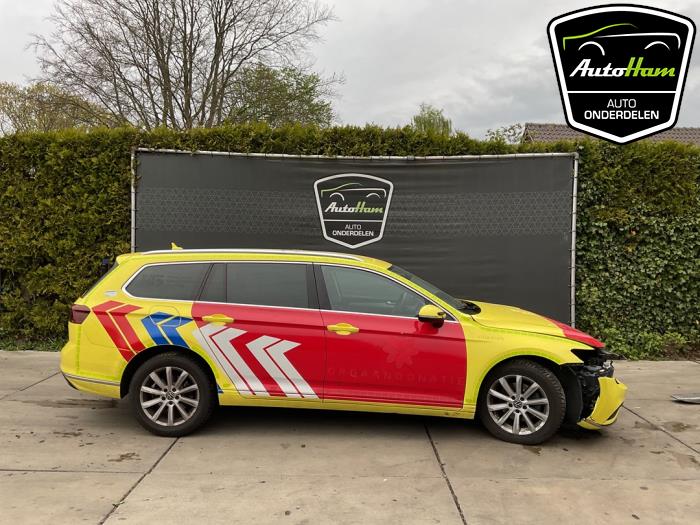 Volkswagen Passat Variant 2.0 TDI 16V 150 Sloopvoertuig (2021, Geel)