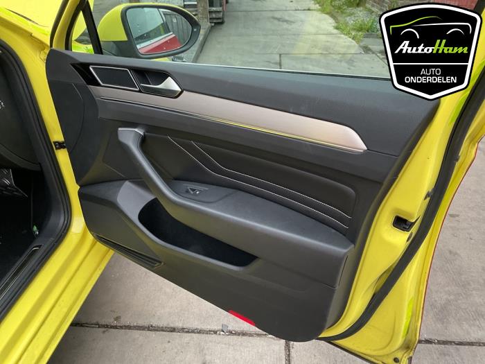 Volkswagen Passat Variant 2.0 TDI 16V 150 Sloopvoertuig (2021, Geel)