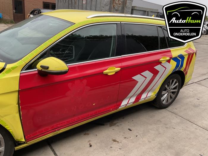 Volkswagen Passat Variant 2.0 TDI 16V 150 Sloopvoertuig (2021, Geel)