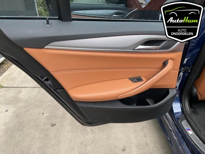 BMW 5 serie Touring 520i 2.0 TwinPower Turbo 16V Sloopvoertuig (2019, Blauw)