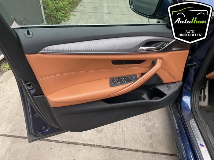 BMW 5 serie Touring 520i 2.0 TwinPower Turbo 16V Sloopvoertuig (2019, Blauw)