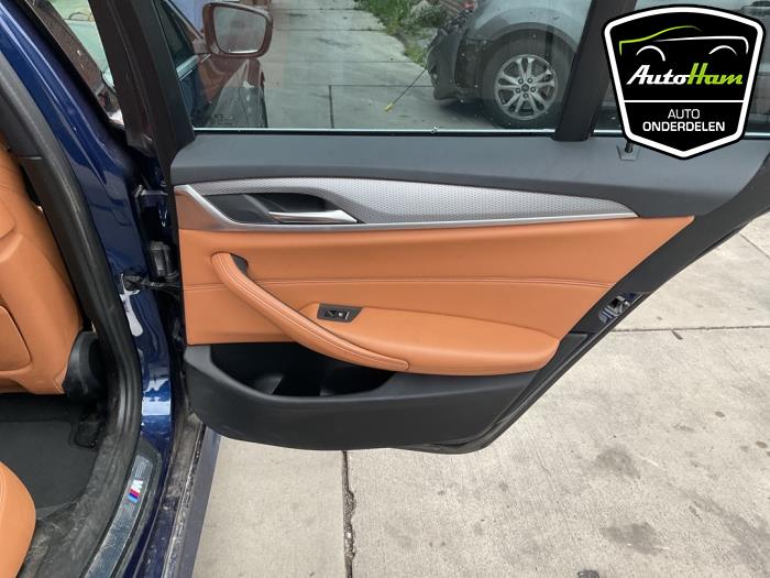 BMW 5 serie Touring 520i 2.0 TwinPower Turbo 16V Sloopvoertuig (2019, Blauw)