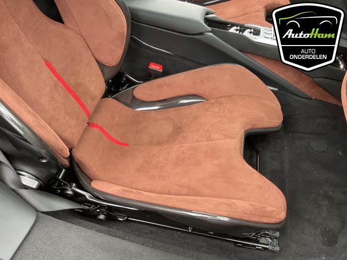 Ferrari 296 GTS 3.0 PHEV Sloopvoertuig (2025, Rood)