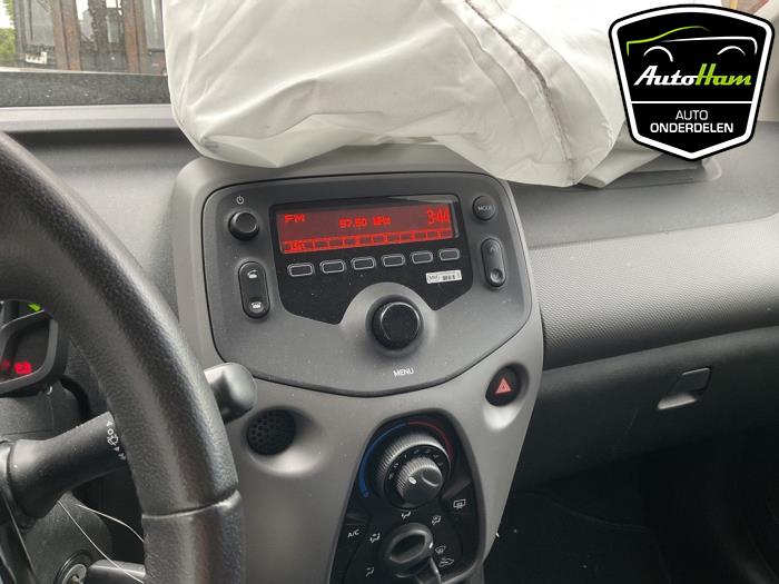 Peugeot 108 1.0 12V VVT-i Sloopvoertuig (2020, Zwart)