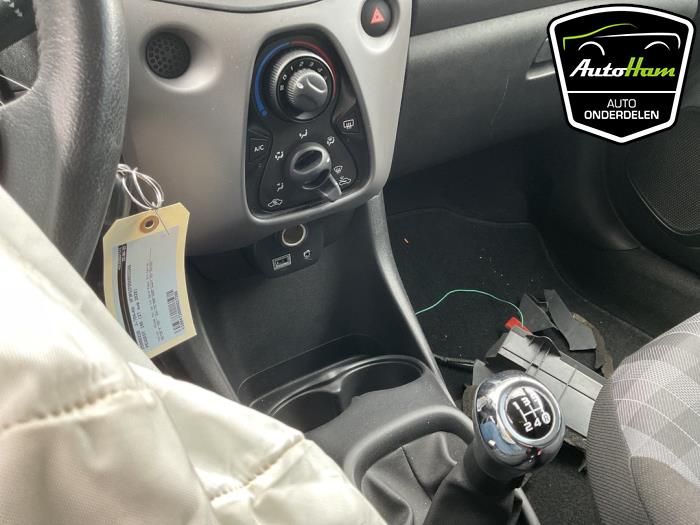 Peugeot 108 1.0 12V VVT-i Sloopvoertuig (2020, Zwart)