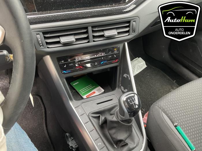 Volkswagen Polo VI 1.0 TSI 12V Sloopvoertuig (2022, Blauw)