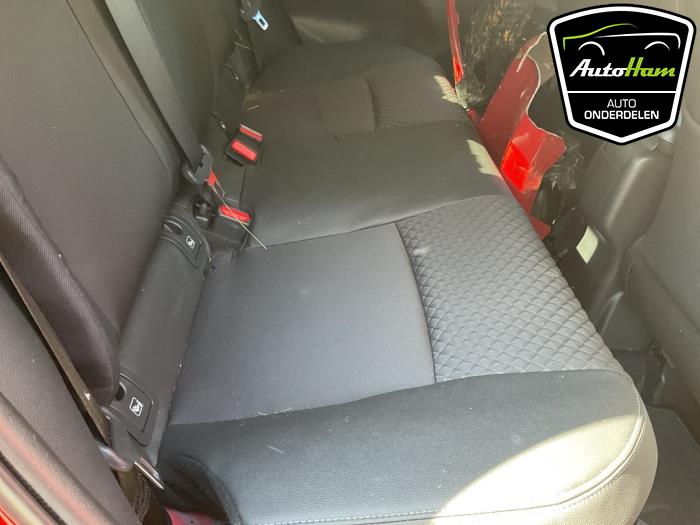 Toyota Yaris IV 1.5 12V Hybrid 115 Sloopvoertuig (2023, Rood)