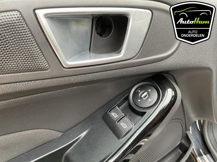 Ford Fiesta 6 1.0 EcoBoost 12V Sport Sloopvoertuig (2015, Zwart, Rood)