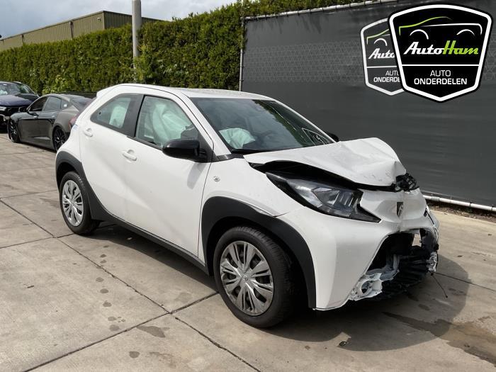 Toyota Aygo X 1.0 12V VVT-i Sloopvoertuig (2025, Wit)