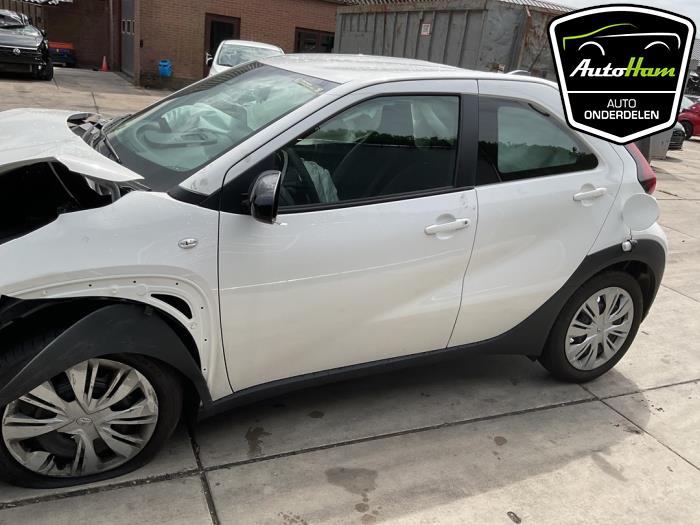 Toyota Aygo X 1.0 12V VVT-i Sloopvoertuig (2025, Wit)