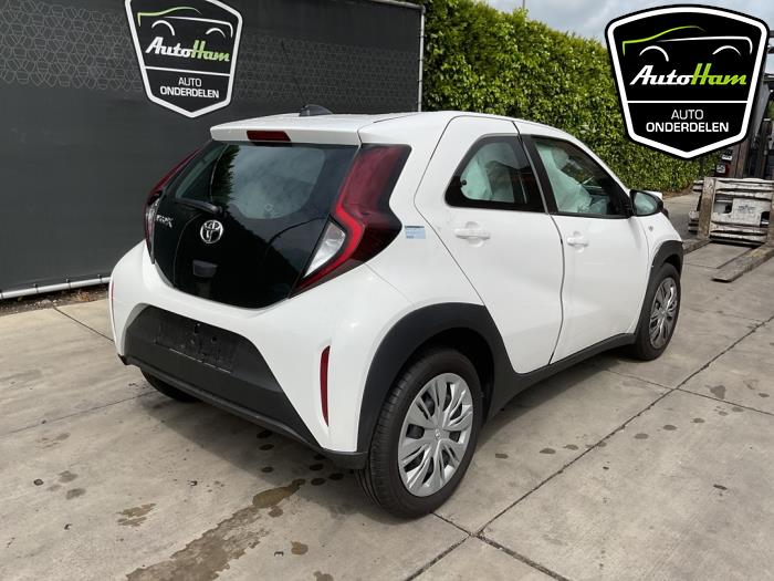 Toyota Aygo X 1.0 12V VVT-i Sloopvoertuig (2025, Wit)