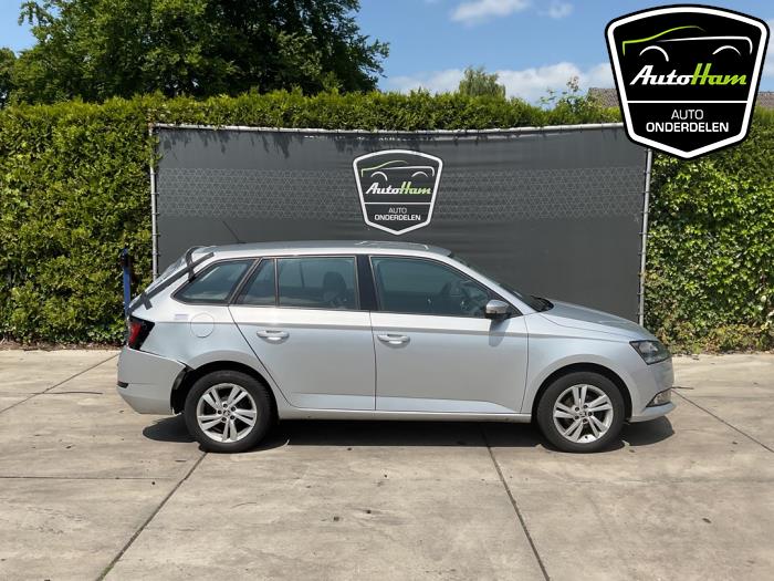 Skoda Fabia III Combi 1.0 TSI 12V Sloopvoertuig (2021, Grijs)