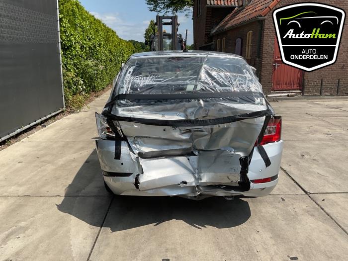 Skoda Fabia III Combi 1.0 TSI 12V Sloopvoertuig (2021, Grijs)