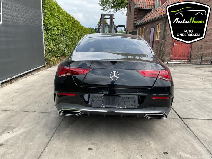 Mercedes CLA 1.3 CLA-200 Turbo 16V Sloopvoertuig (2020, Zwart)