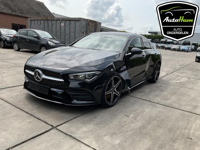 Mercedes CLA 1.3 CLA-200 Turbo 16V Sloopvoertuig (2020, Zwart)