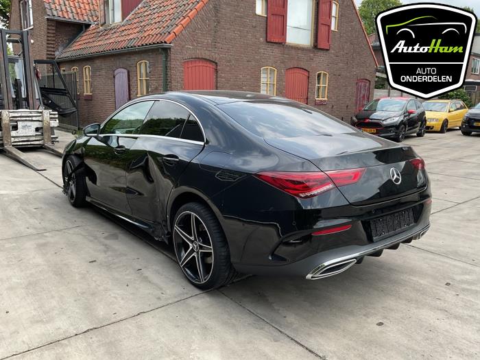 Mercedes CLA 1.3 CLA-200 Turbo 16V Sloopvoertuig (2020, Zwart)