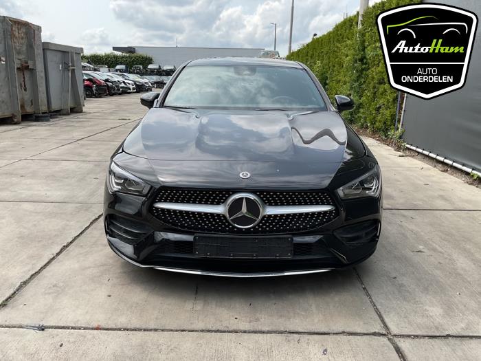Mercedes CLA 1.3 CLA-200 Turbo 16V Sloopvoertuig (2020, Zwart)