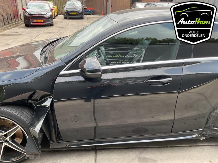 Mercedes CLA 1.3 CLA-200 Turbo 16V Sloopvoertuig (2020, Zwart)
