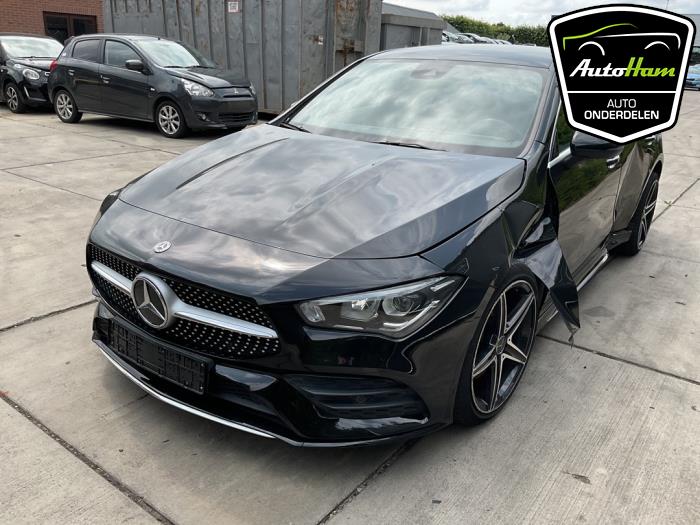 Mercedes CLA 1.3 CLA-200 Turbo 16V Sloopvoertuig (2020, Zwart)