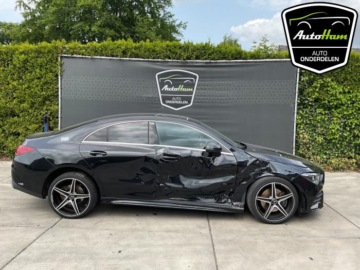 Mercedes CLA 1.3 CLA-200 Turbo 16V Sloopvoertuig (2020, Zwart)