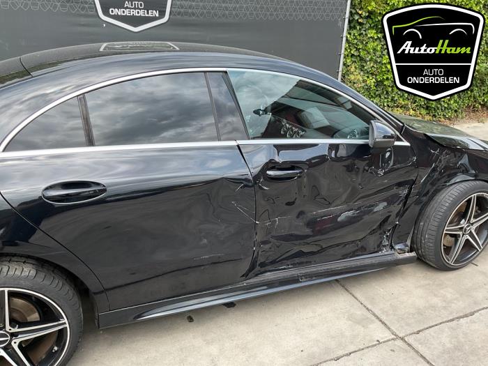 Mercedes CLA 1.3 CLA-200 Turbo 16V Sloopvoertuig (2020, Zwart)