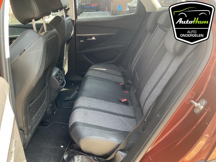 Peugeot 3008 II 1.2 12V e-THP PureTech 130 Sloopvoertuig (2018, Bruin)