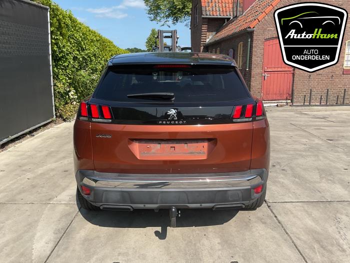 Peugeot 3008 II 1.2 12V e-THP PureTech 130 Sloopvoertuig (2018, Bruin)