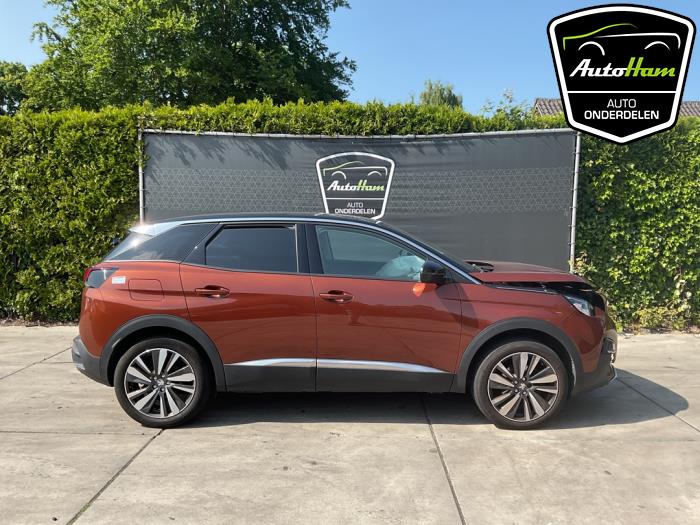 Peugeot 3008 II 1.2 12V e-THP PureTech 130 Sloopvoertuig (2018, Bruin)