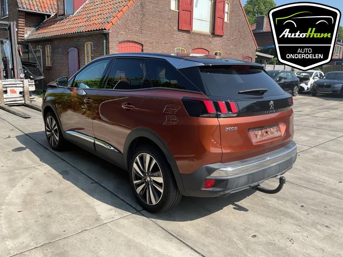 Peugeot 3008 II 1.2 12V e-THP PureTech 130 Sloopvoertuig (2018, Bruin)
