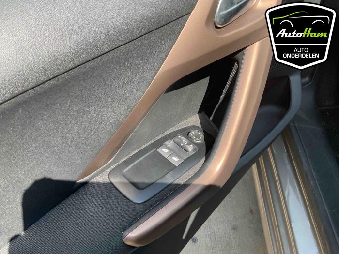 Peugeot 208 I 1.2 Vti 12V PureTech 82 Sloopvoertuig (2013, Grijs)