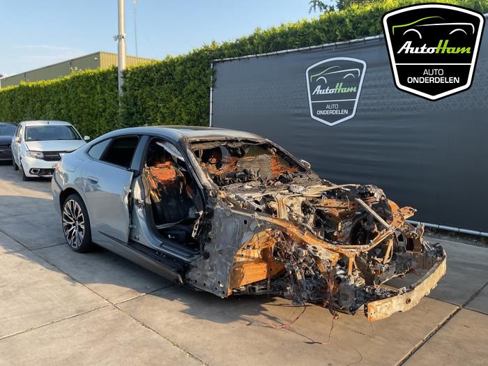 BMW i4 eDrive40 84 kWh Sloopvoertuig (2023, Grijs)