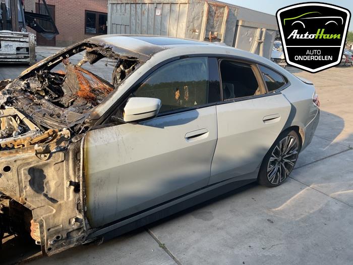 BMW i4 eDrive40 84 kWh Sloopvoertuig (2023, Grijs)