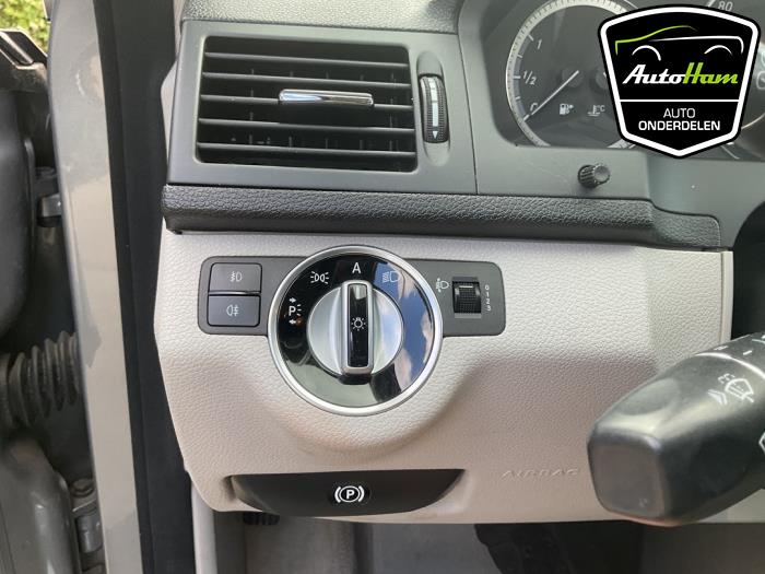 Mercedes C 1.8 C-180 CGI 16V Sloopvoertuig (2010, Grijs)