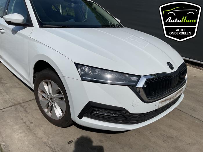 Skoda Octavia Combi 1.5 TSI e-TEC 16V Sloopvoertuig (2024, Wit)