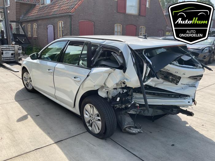 Skoda Octavia Combi 1.5 TSI e-TEC 16V Sloopvoertuig (2024, Wit)