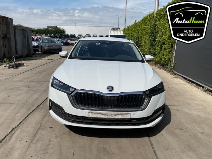 Skoda Octavia Combi 1.5 TSI e-TEC 16V Sloopvoertuig (2024, Wit)