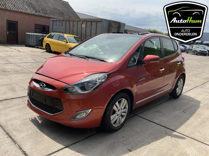 Hyundai iX20 1.4i 16V Sloopvoertuig (2011, Rood)