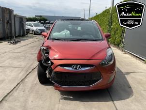 Hyundai iX20 1.4i 16V Sloopvoertuig (2011, Rood)