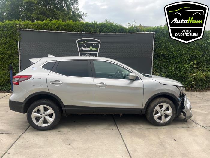 Nissan Qashqai 1.3 DIG-T 160 16V Sloopvoertuig (2019, Grijs)